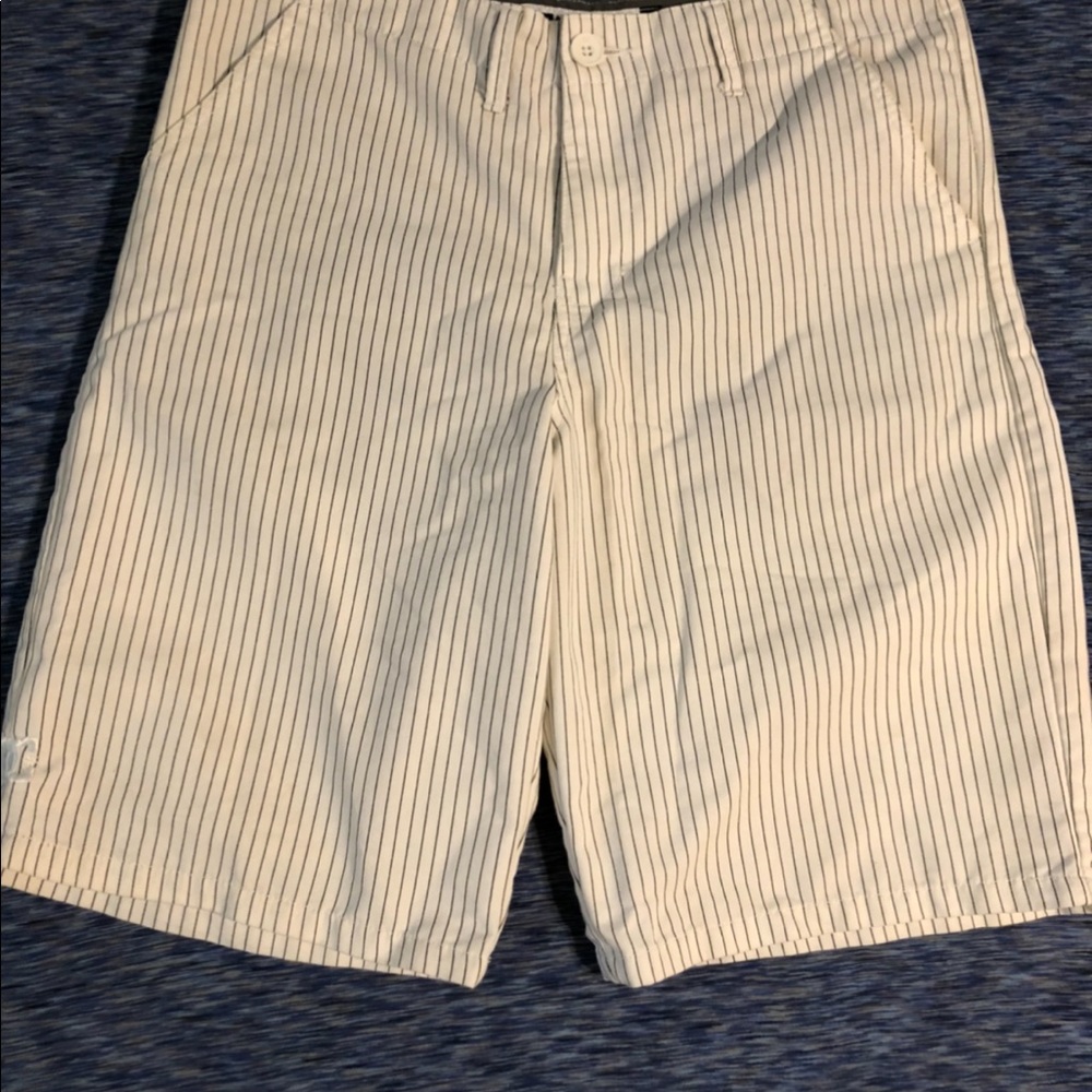 DC white khaki shorts black pin stripes